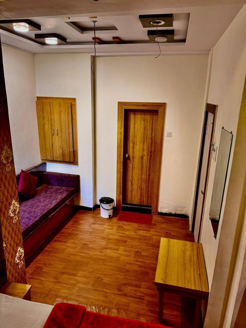 U2 Hotel Wizard Palace Aurangabad  Buitenkant foto